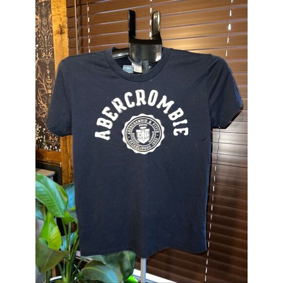 Abercrombie & Fitch Muscle T - Picture 1 of 3